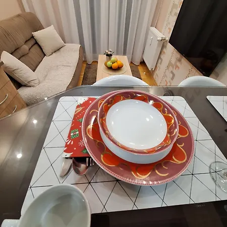 Lux Sanja 1 * Subotica