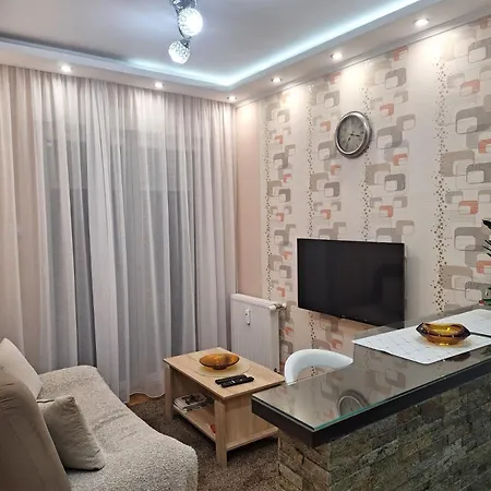 Lux Sanja 1 * Subotica