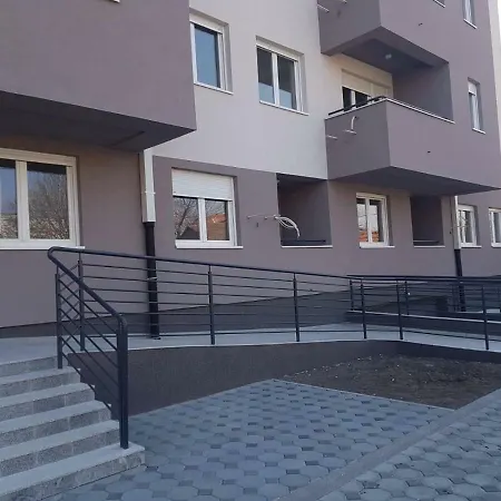 Lux Sanja 1 Subotica